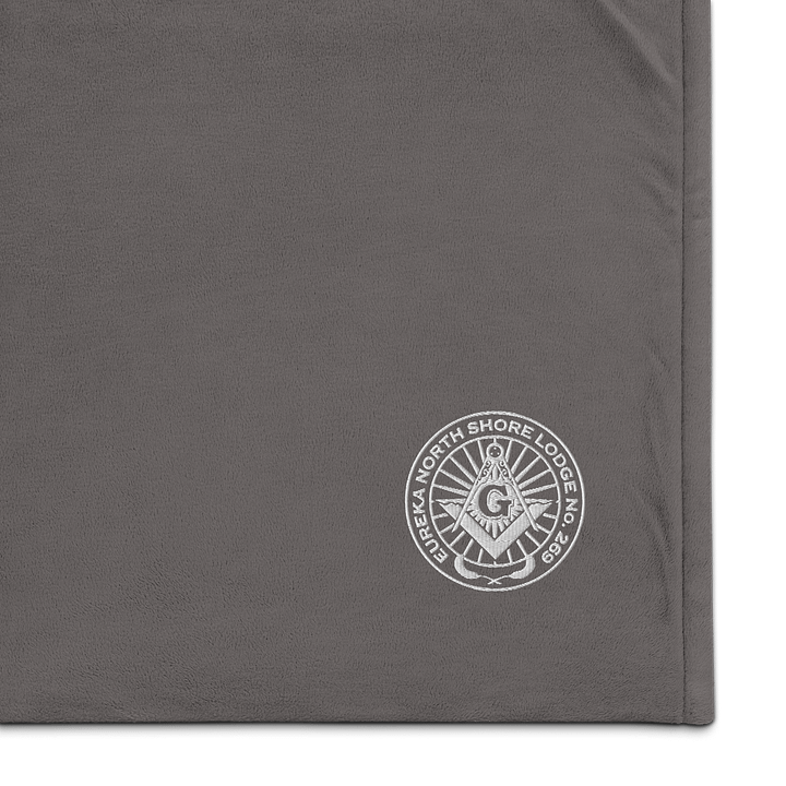 Eureka Sherpa Throw product image (1)