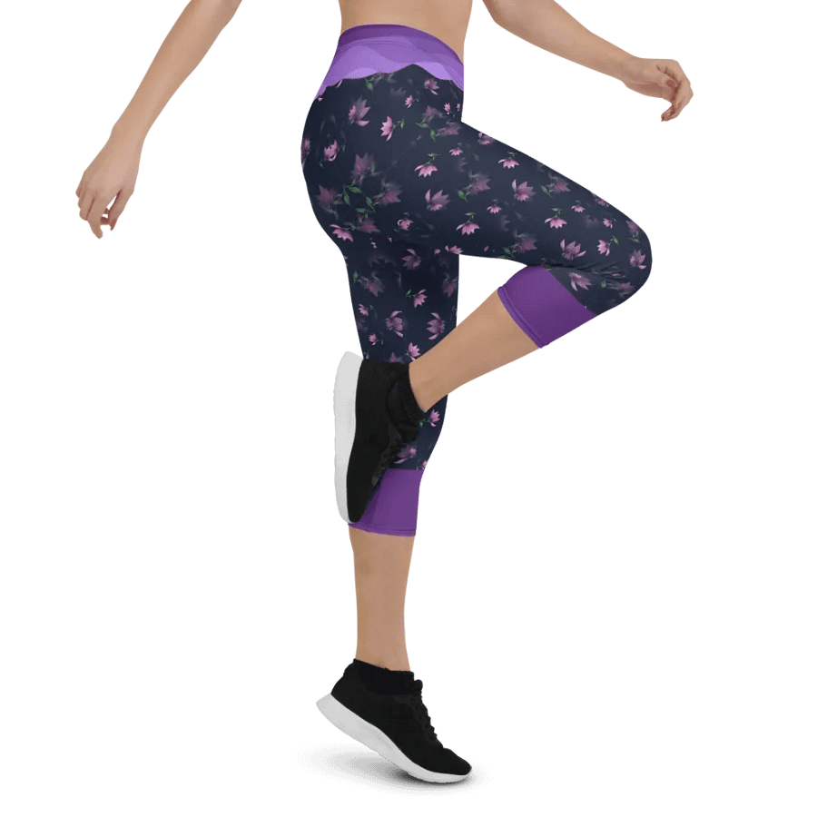 Lavender Floral whisper Capri Leggings product image (5)