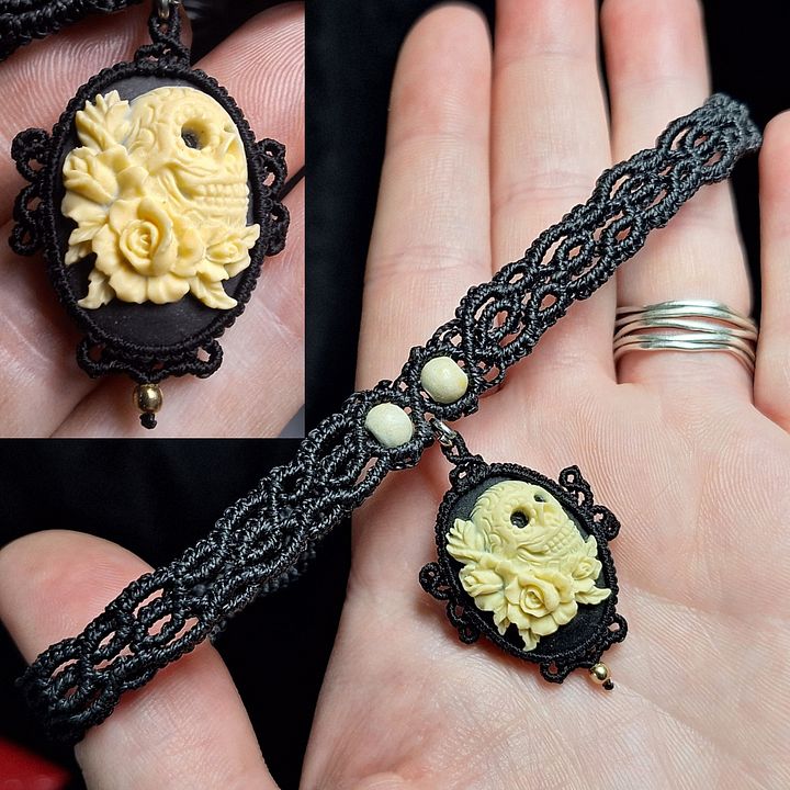 Gothic Skull Cameo Necklace product image (1)