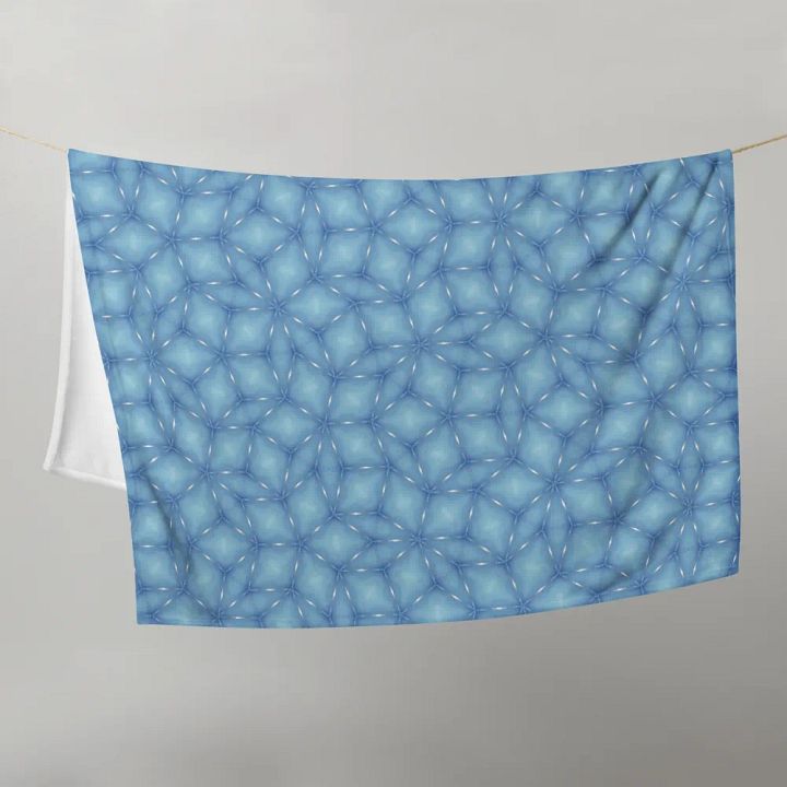Floral Seamless Patterned Throw Blanket product image (2)