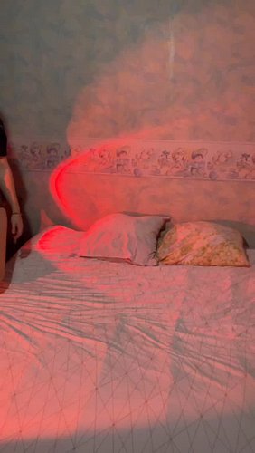 If self esteem were to be featured on MTV ✨
Full length video clip 
Last frame is 🥰🥰🥰🥰🥰🥰🥰🥰🥰🥰🥰

🎥 @elisa_rgnlt 
🎶 @johanvanzalen