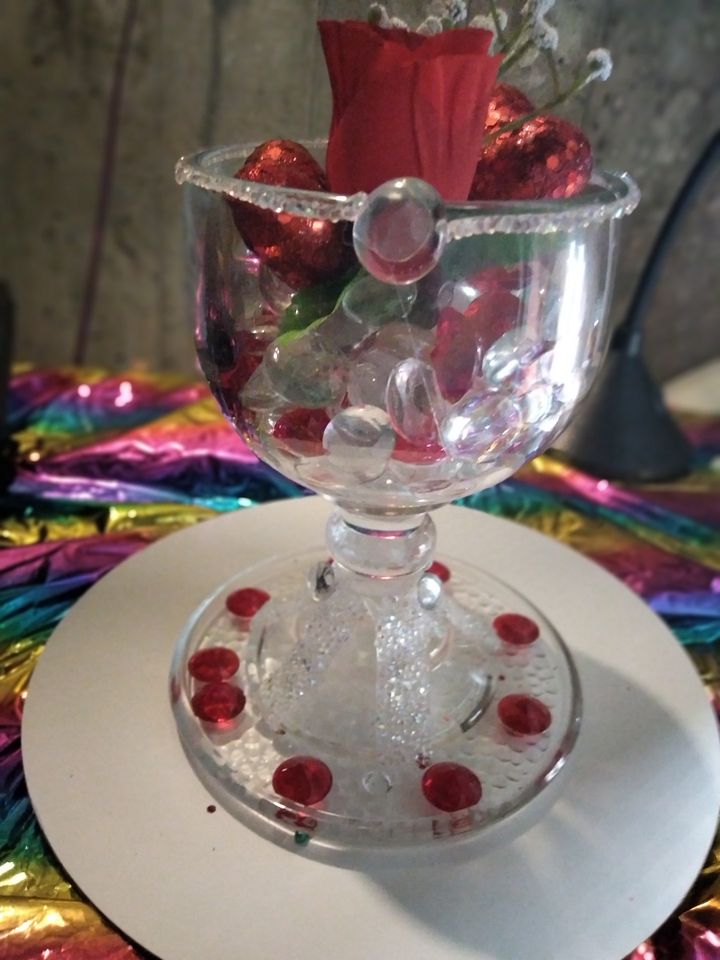Red-Rose Large Champagne Glass Centerpiece product image (1)