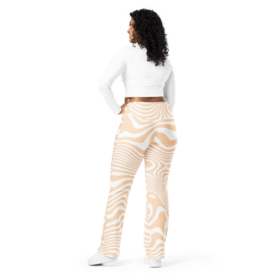 Ripple Effect Flare Leggings product image (3)