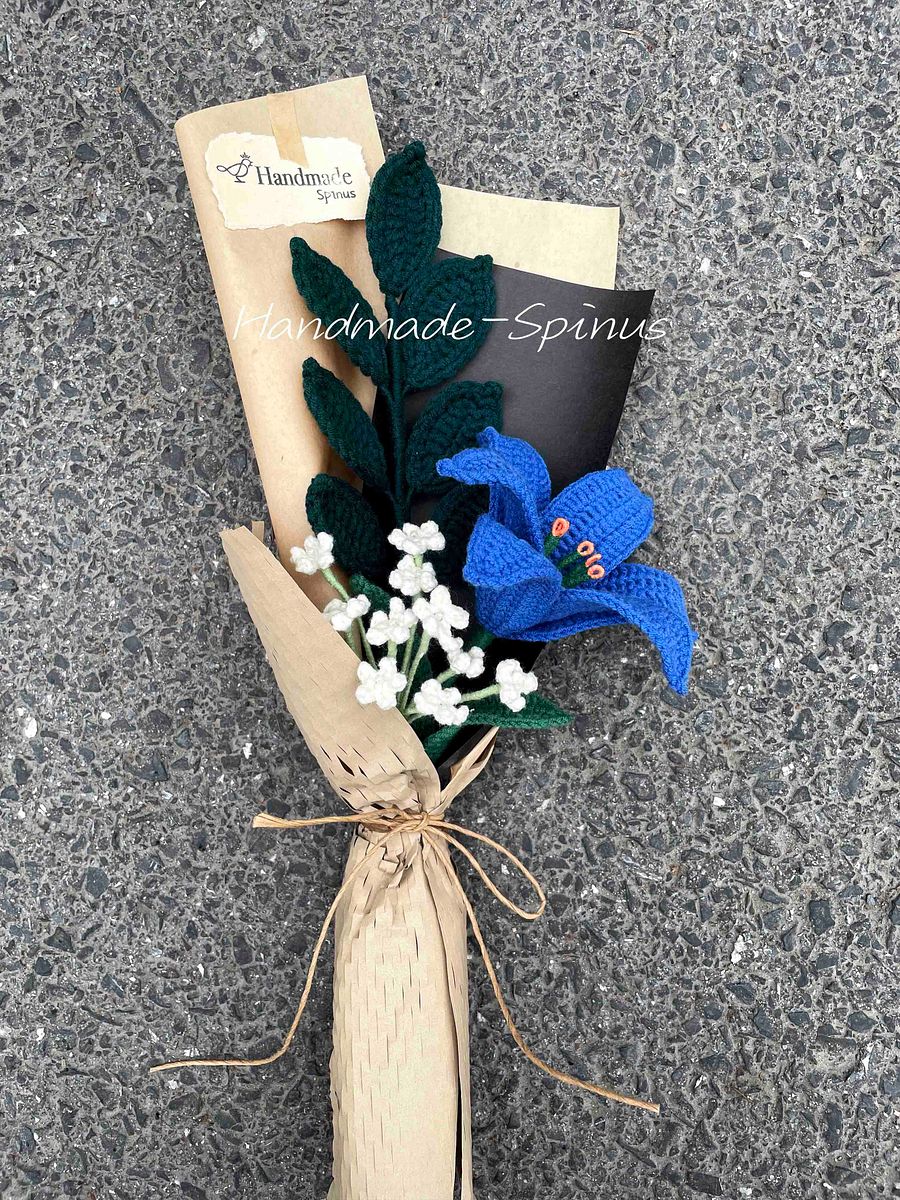 Baby’s Breath + Blue Lily Crochet Knit Bouquet product image (4)