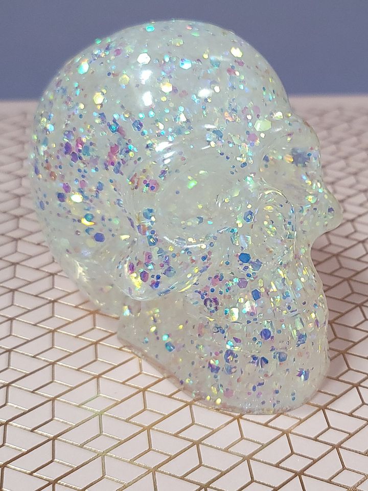 Clear Opalescent Glitter Skull product image (1)
