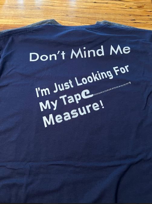 Don't mind me Back+ front logo product image (1)