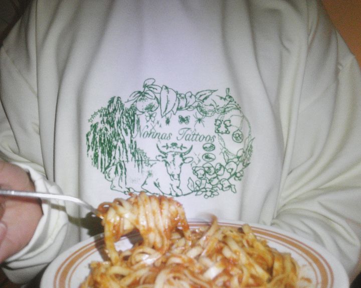 nonnas lounge crew product image (1)