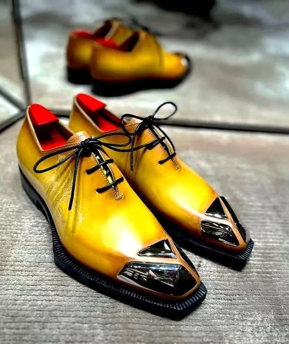 Handmade yellow leather dress shoes for men, men real leather wholecut shoes product image (1)