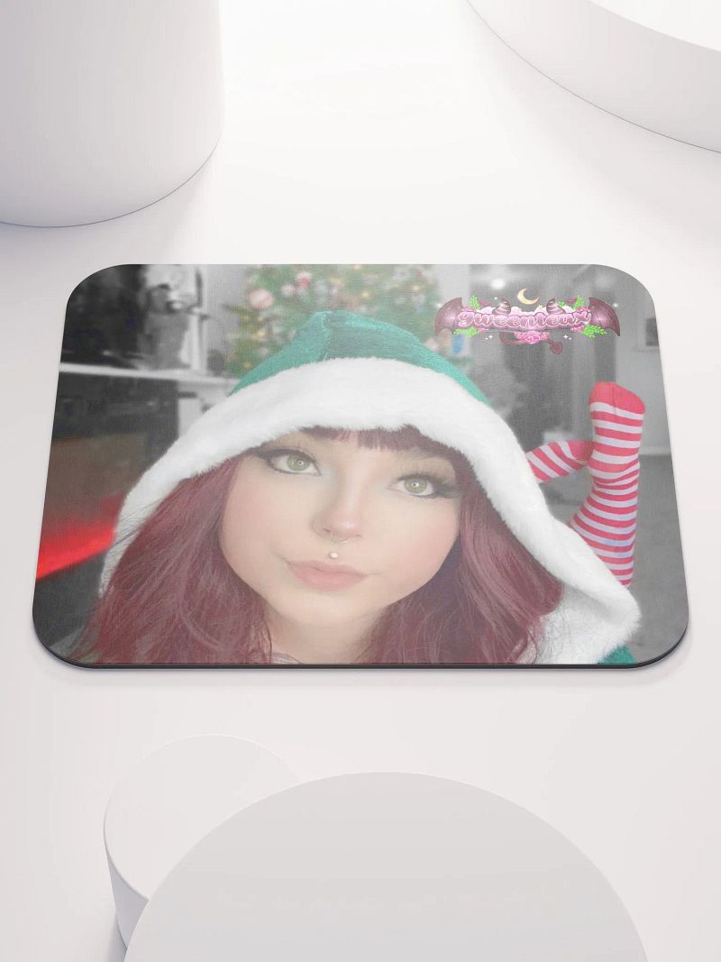 Knz The Elf Desk Mat