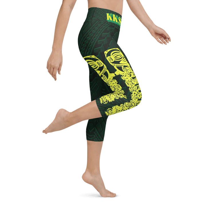 Symmetrical Serenity Yoga Capri Leggings product image (1)