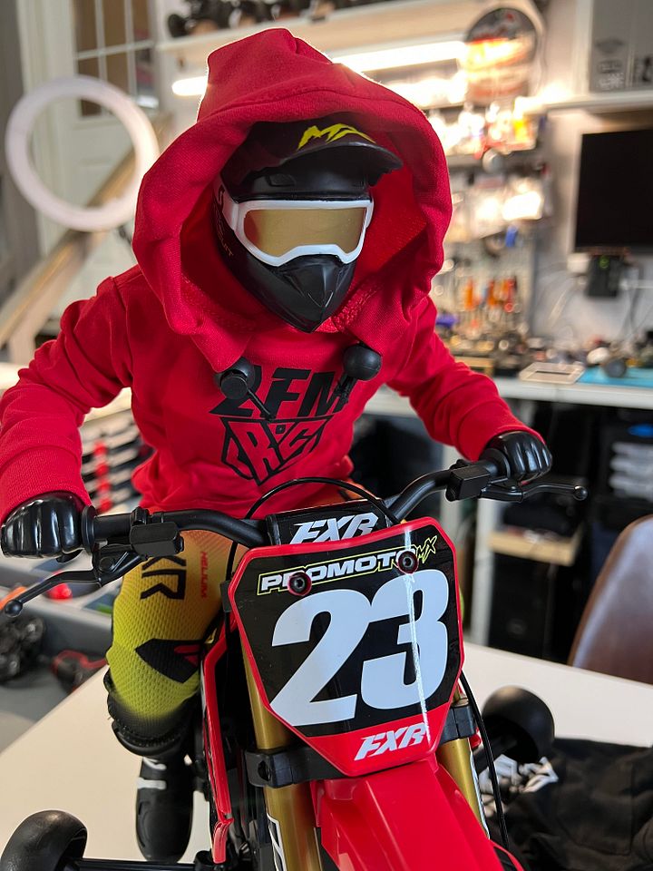 XL Red Losi Promoto Hoodie! Fits a bit big,check pics product image (2)