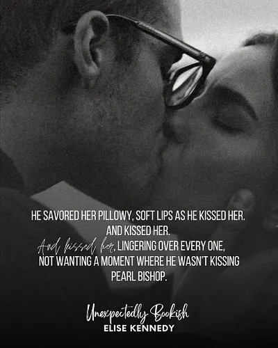 nerds who dream about kissing you >>>> 🫶

 #plussizeromance #smalltownromance