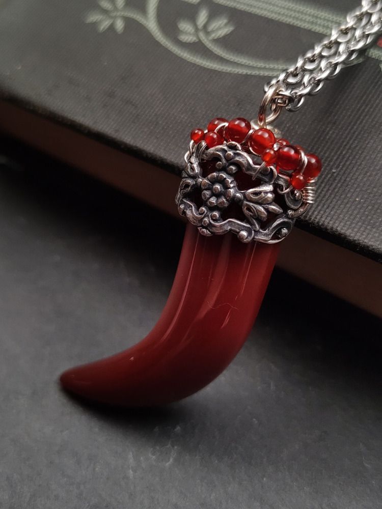 Wrapped Talisman - Filigree Fire Talon product image (4)