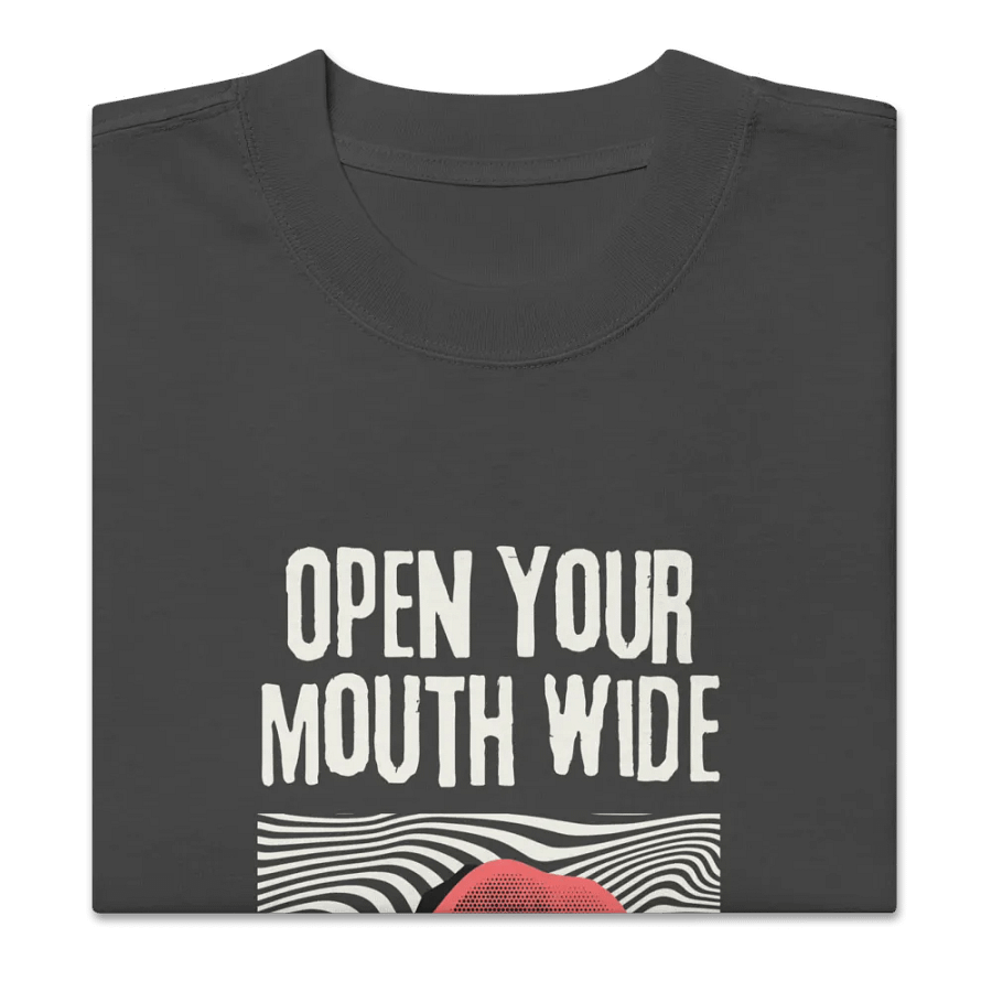 Glitch Lips Graphic Oversized Tee product image (2)