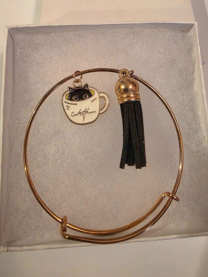 Cozy Cafe Cat Bangle Bracelet product image (4)