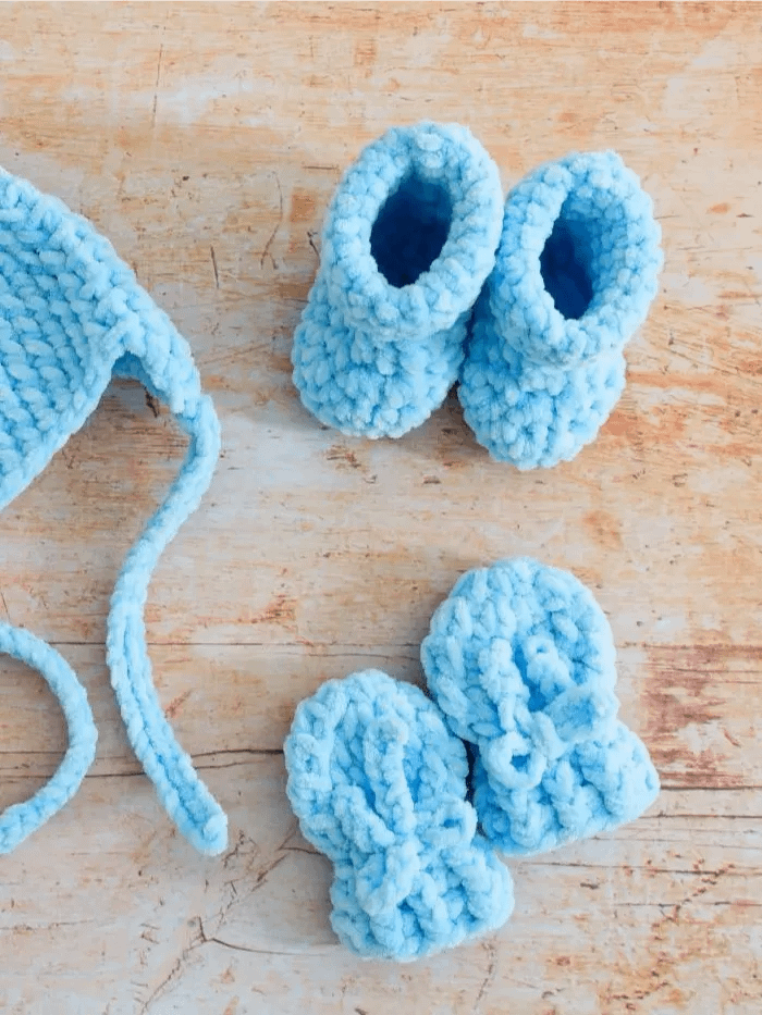 Crochet Pattern: Easy and Warm Baby Mittens product image (8)