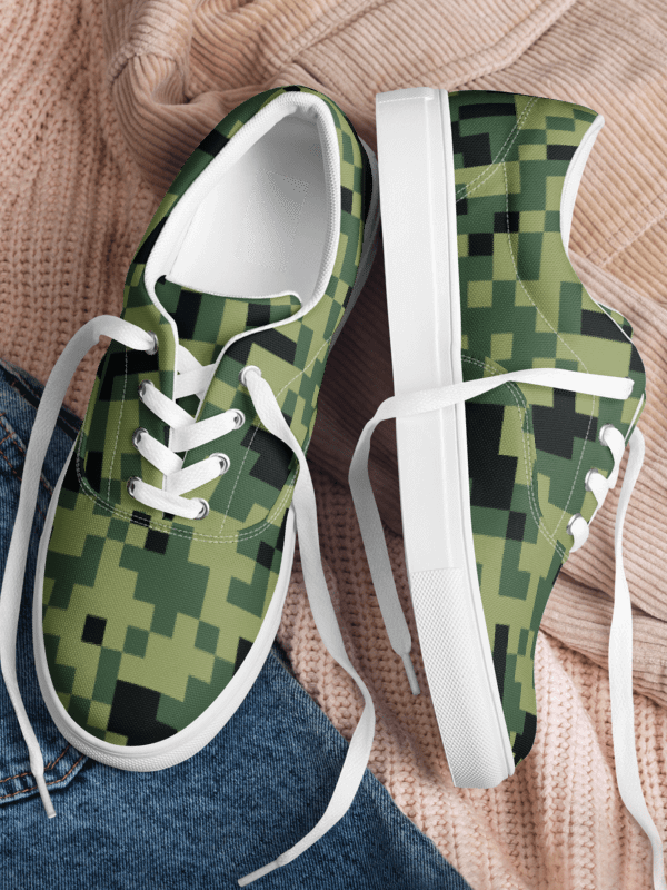 Military Green Camouflage Pixels Camo Pattern Men's Lace-Up Canvas Shoes product image (2)