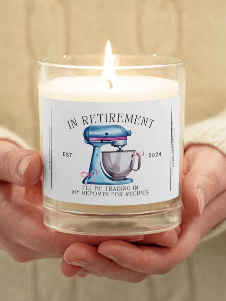 Personalized retirement gift for a baker - Soy wax vegan candle product image (1)