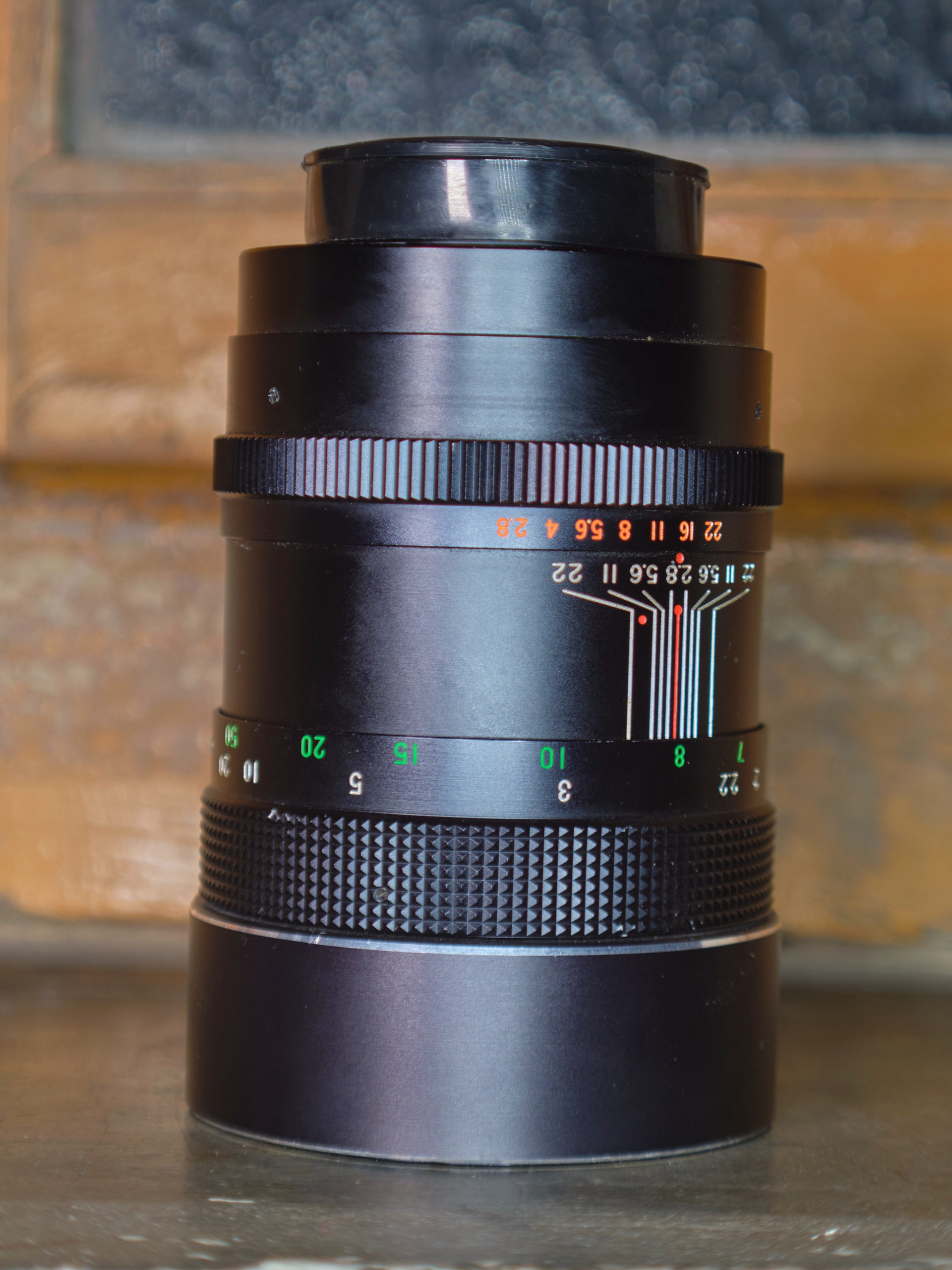 Pallas 135mm F2.8 M42 lens product image (1)