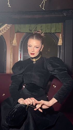 THIS IS YOUR SIGN! 🦇🪦🖤Have a Victorian themed night out with your bestie this Halloween. This evening was a whole mood, from ...