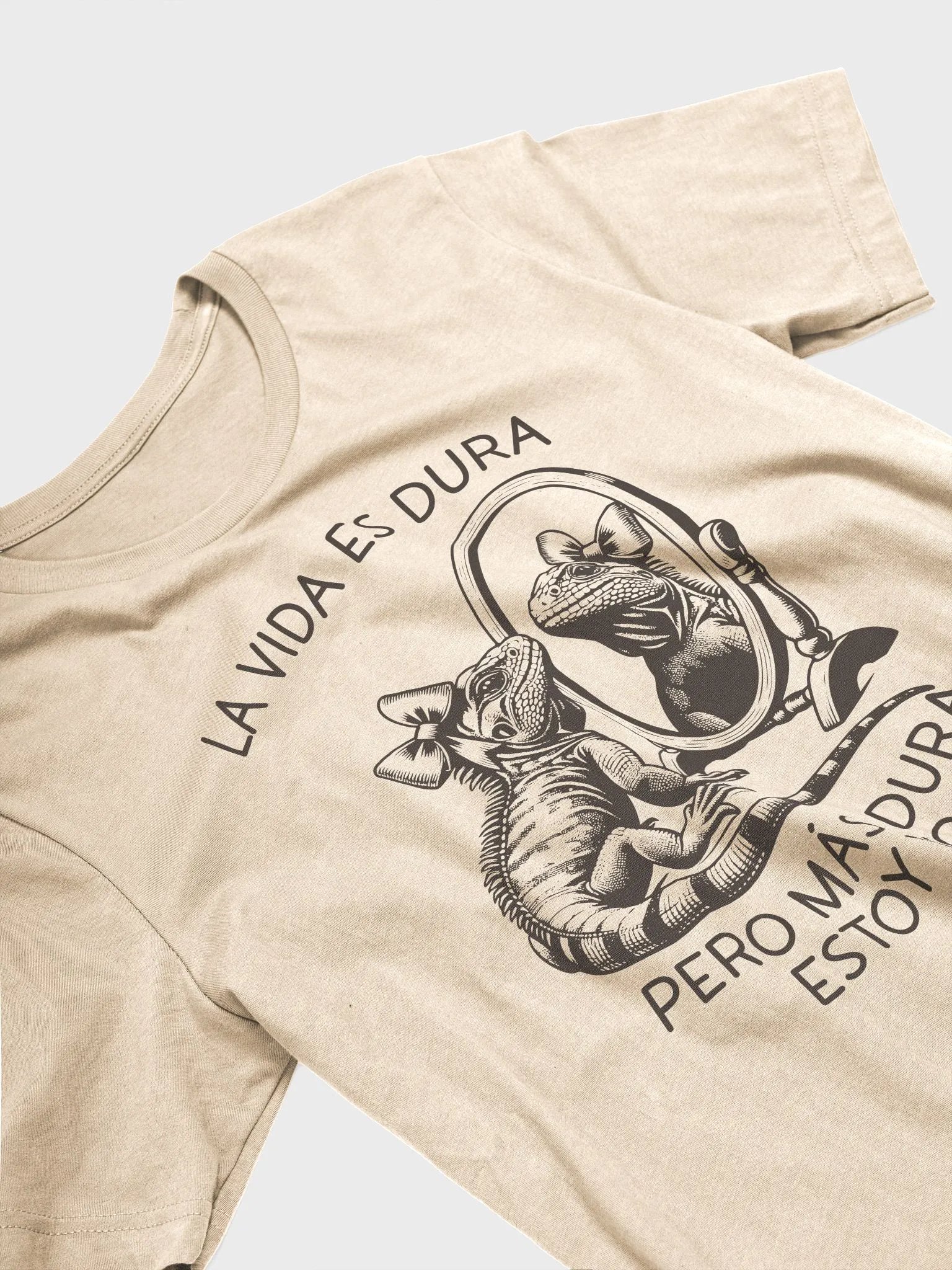 La Vida Es Dura Pero Más Dura Estoy Yo Camiseta Unisex product image (3)