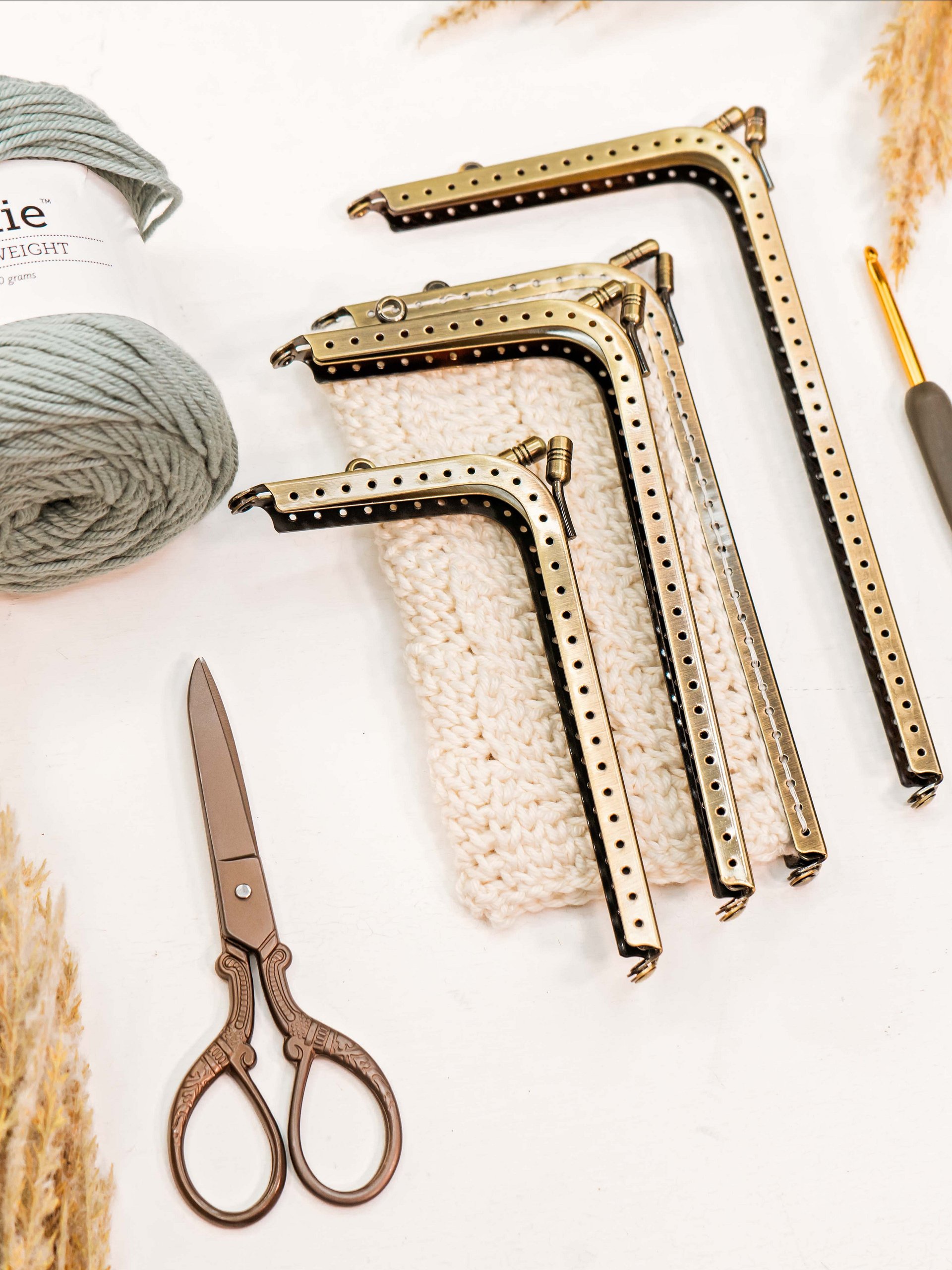 Happily Ever After Crochet Clutch Pattern - Learn to Steek! product image (5)