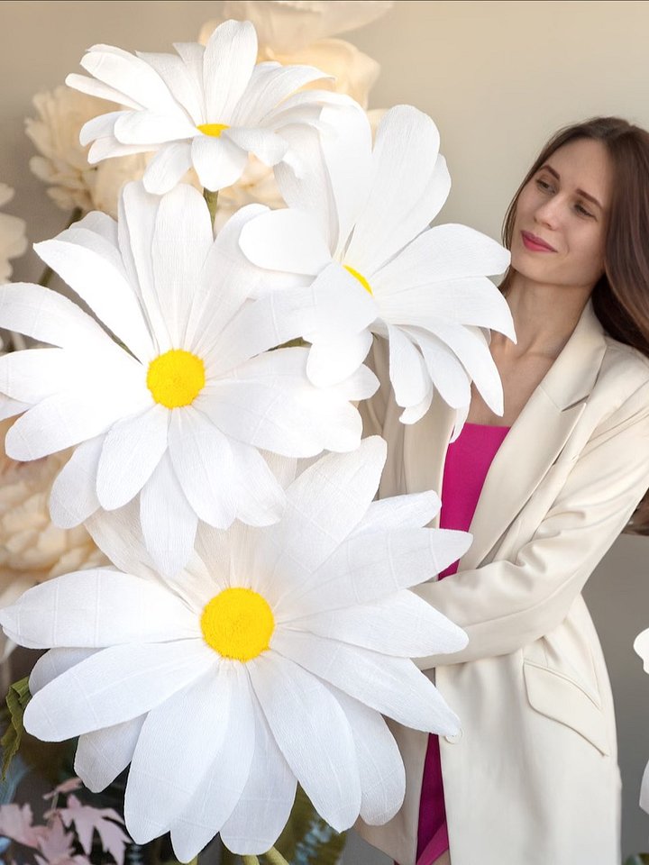 DIY Giant Paper Daisy: Templates + 10 Sizes Measurements Chart + Video Tutorial product image (1)