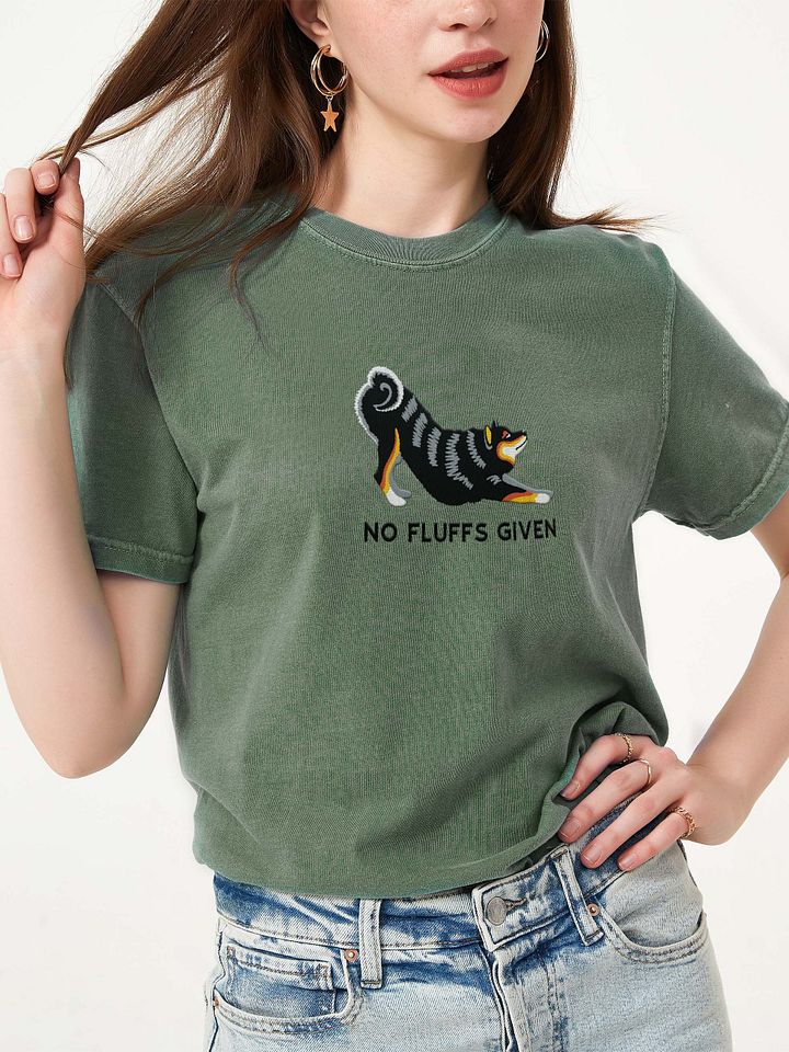 No Fluffs Given T-Shirt(Embroidered) of a Shiba Inu(Tricolor) product image (2)