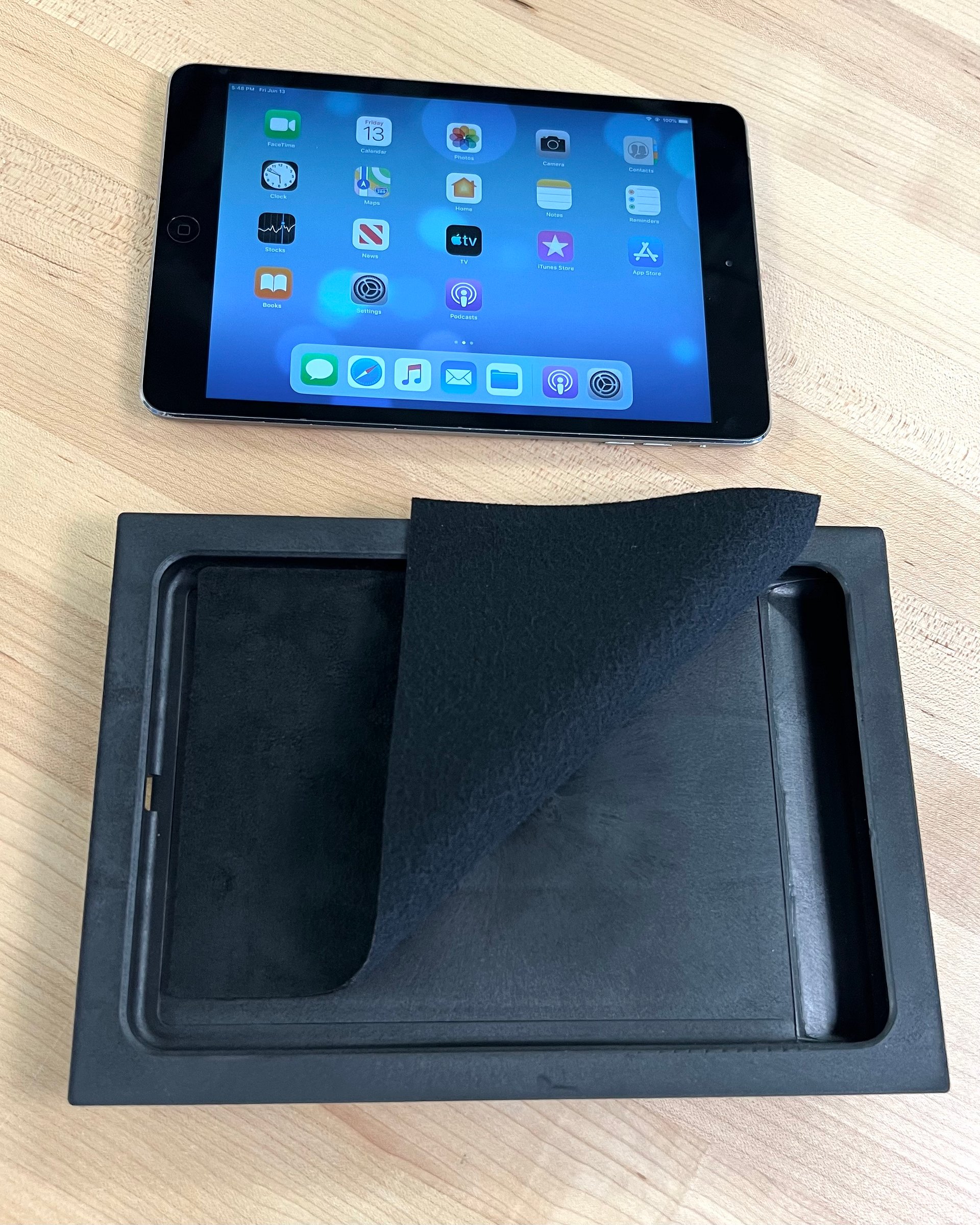 iPad mini, Gen 1 through 5 - SIDE SLIDER Dash Kit product image (3)