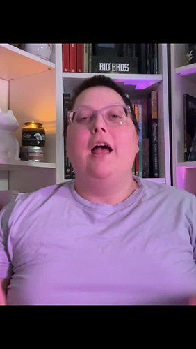 Final panel announcement! We have host @madnessdiamond with panelists @sailorsctaustin & @clickclacksnac to talk about Horror...