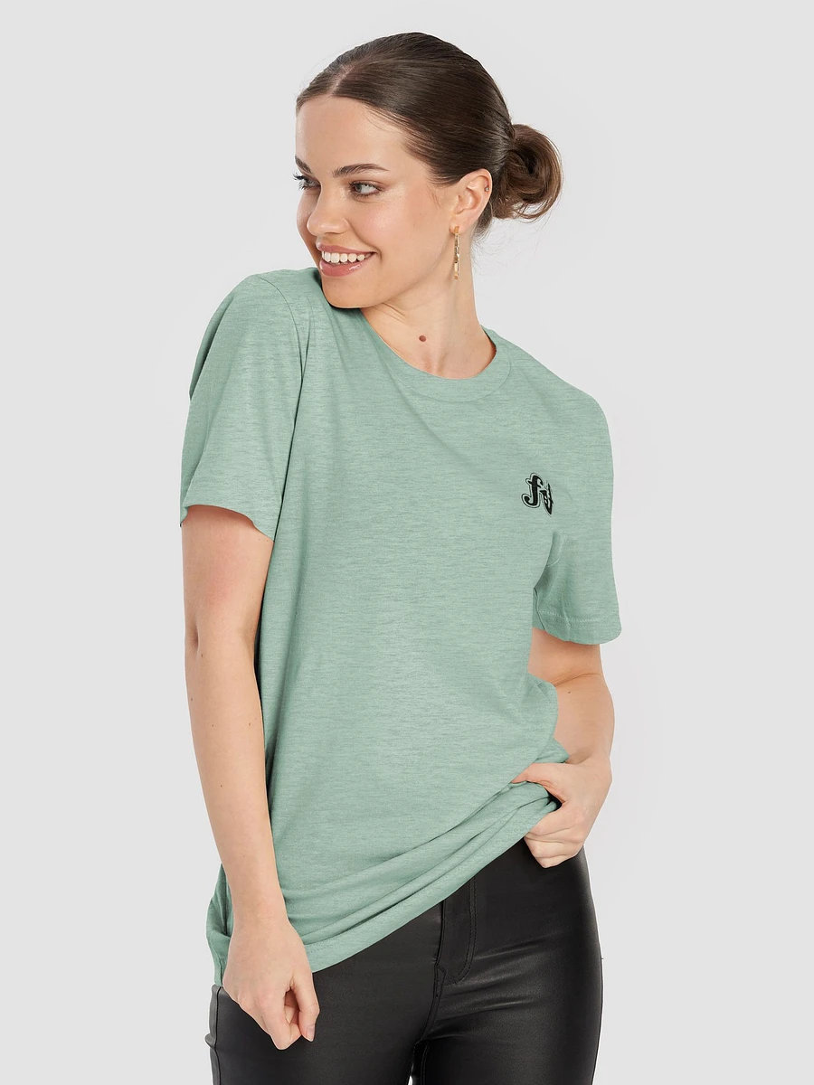 Minimalist t-shirt with logo product image (9)