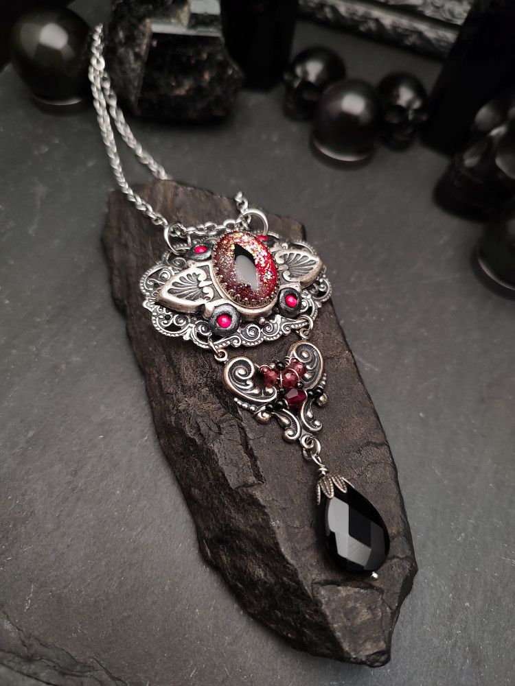 Eye Painted Amulet - Sanguine product image (3)