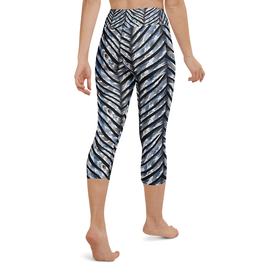 Blue Grey Snake Skin Capri Leggings product image (3)