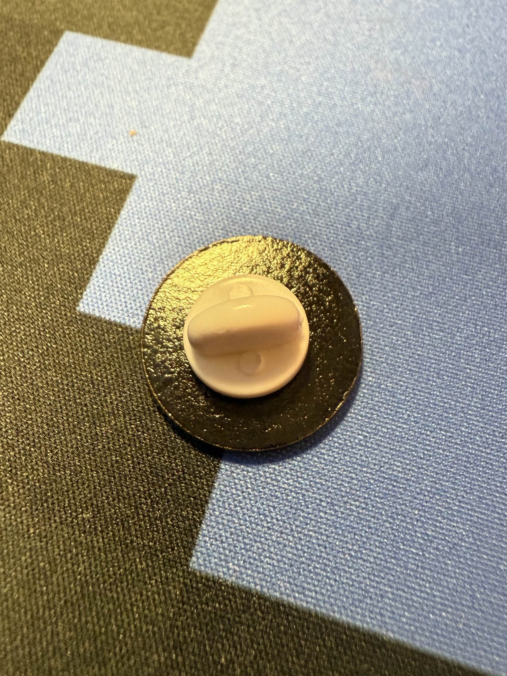 Ando logo pin (INCLUDING SHIPPING) product image (4)