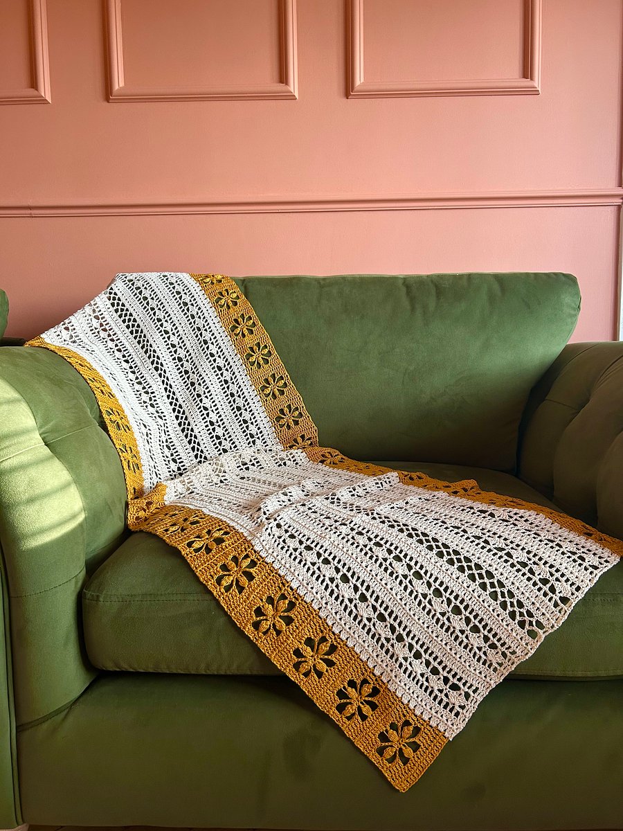 Heart Of Rose Shawl product image (3)