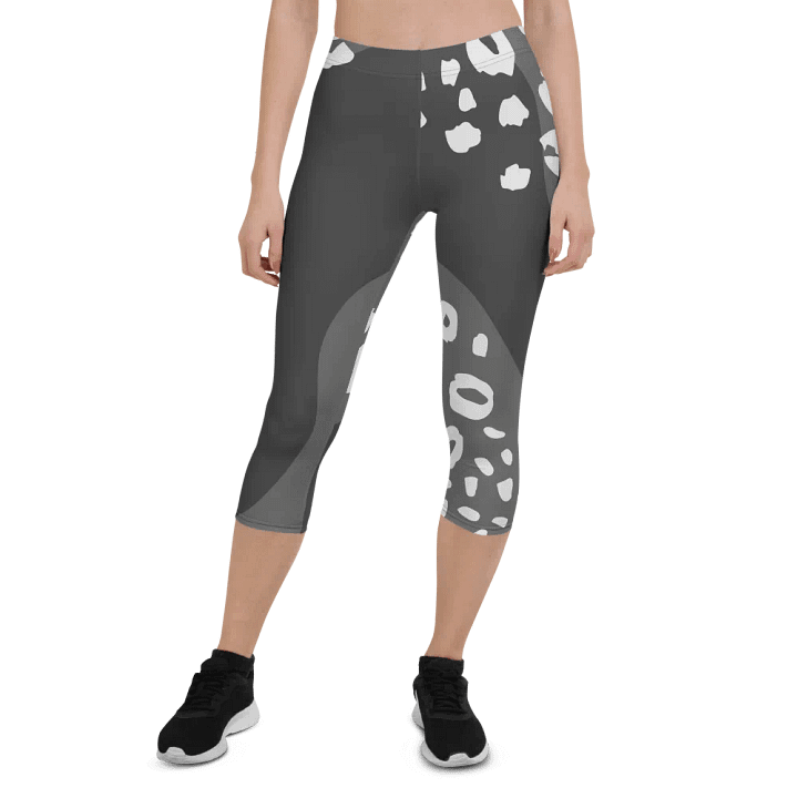 Grey Wilderness Camo Capri Leggings product image (1)