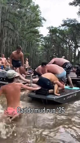 Things got a lil scrappy… #caddomudrun25