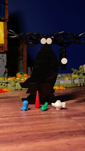 The Beast is upon you 

#lego #overthegardenwall #thebeast #legomoc #legooverthegardenwall