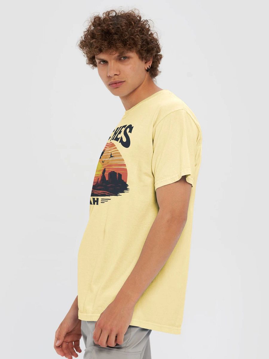 Arches Utah Sunset T-Shirt product image (39)