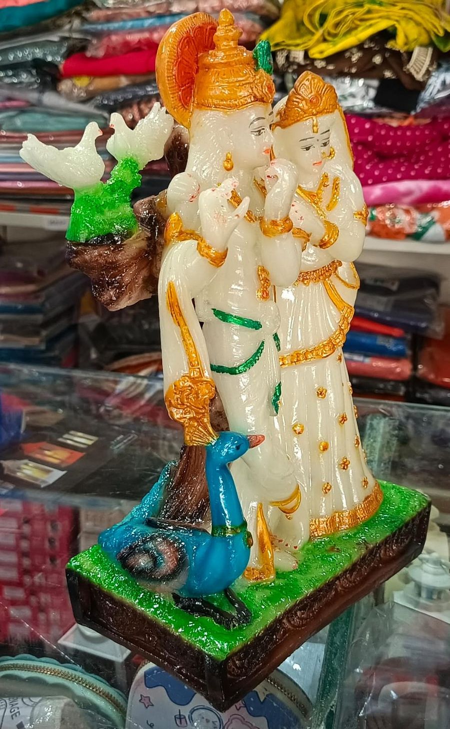 RADHA KRISHNA IDOL product image (3)