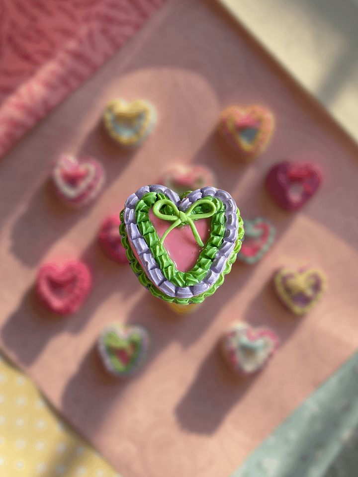 Gardenia Glaze - Coquette Heart Cake Keychain product image (1)