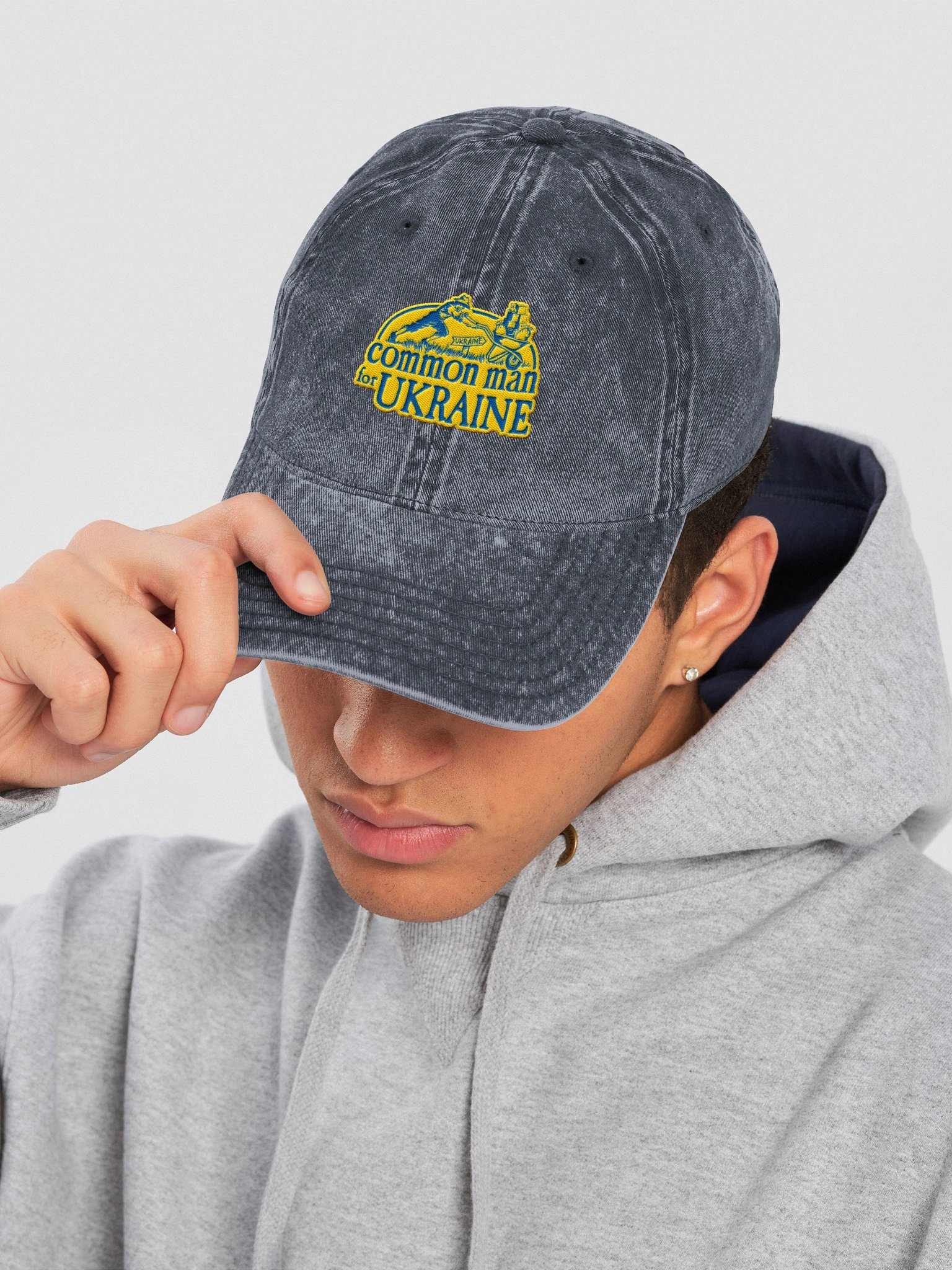 Common Man for Ukraine Denim Faded Navy Baseball cap product image (7)