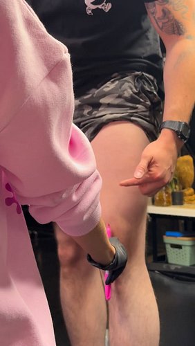 It’s been one whole year without seeing my friend — and of course we reunited the best way we know: making a tattoo 😌🖤

We ha...