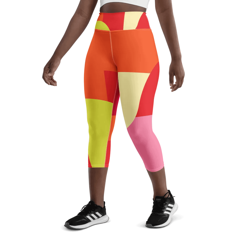 Colorful Large Abstract All-Over Geometric Print Capri Leggings product image (7)