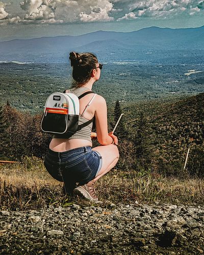 Sometimes, all you need is the great outdoors 🌄

#hiking #mountainview #sunnyday #beautifulview #gamergirl #twitchaffiliate #...
