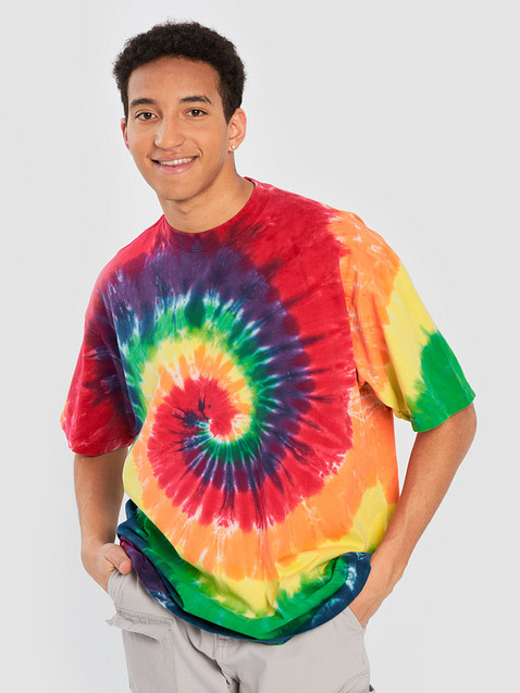 Photo showing Shaka Wear Oversized Tie-Dye T-Shirt