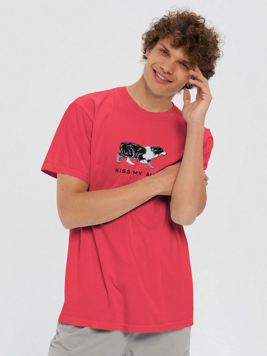 Kiss My Auss T-Shirt(Embroidered) of an Australian Shepherd(Black & White) product image (9)