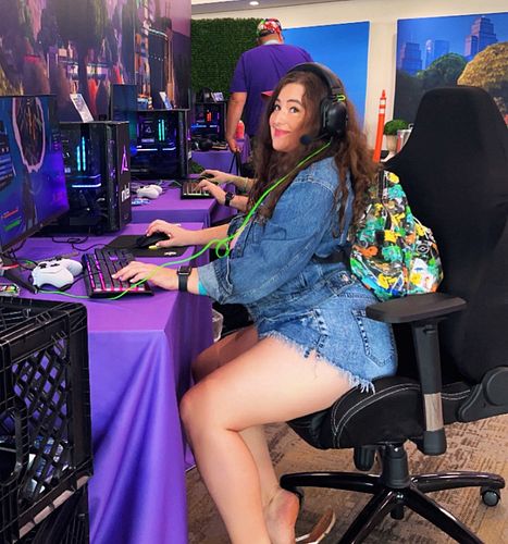 “1v1 me, bro” 😘 #twitchconsandiego