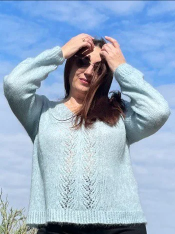 Мастер-класс pullover Diamond Модель имеет V-образный вырез горловины скачать в формате pdf.Язык: Украинский Русский product image (6)