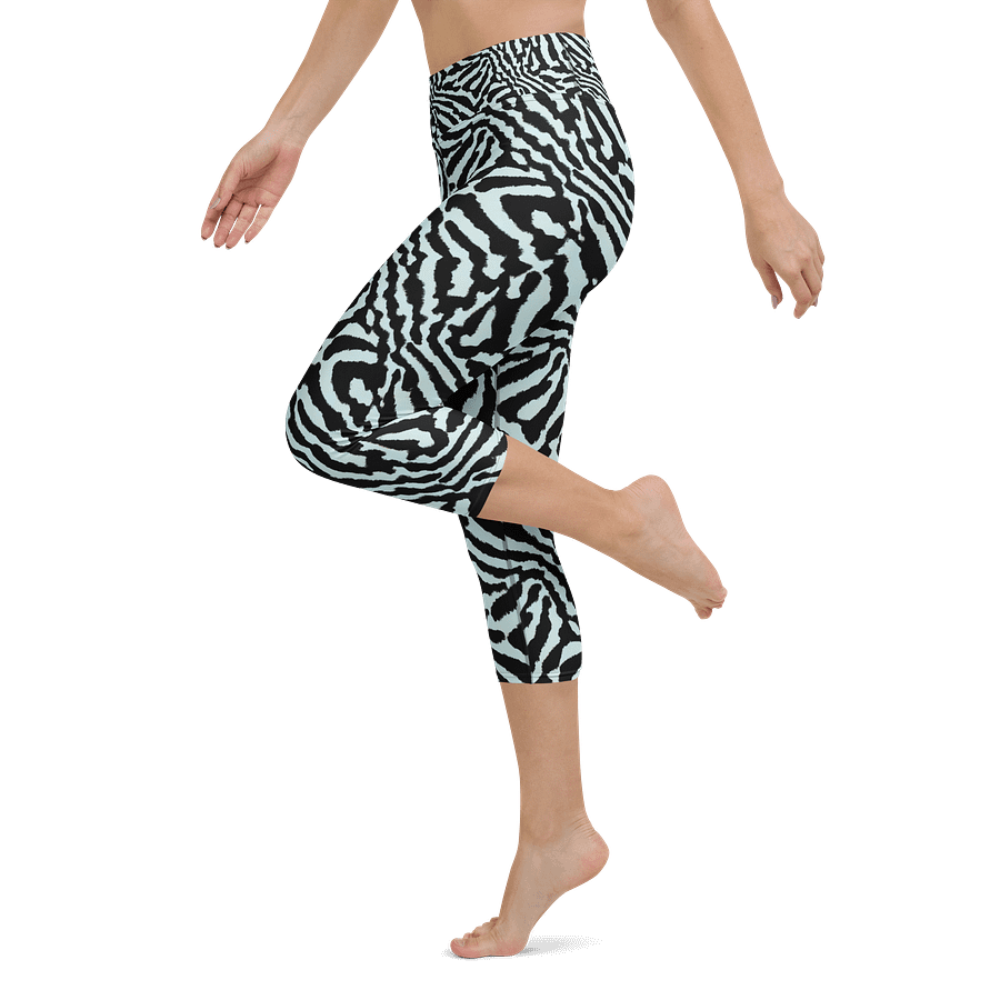 Blue Zebra Capri Leggings product image (5)